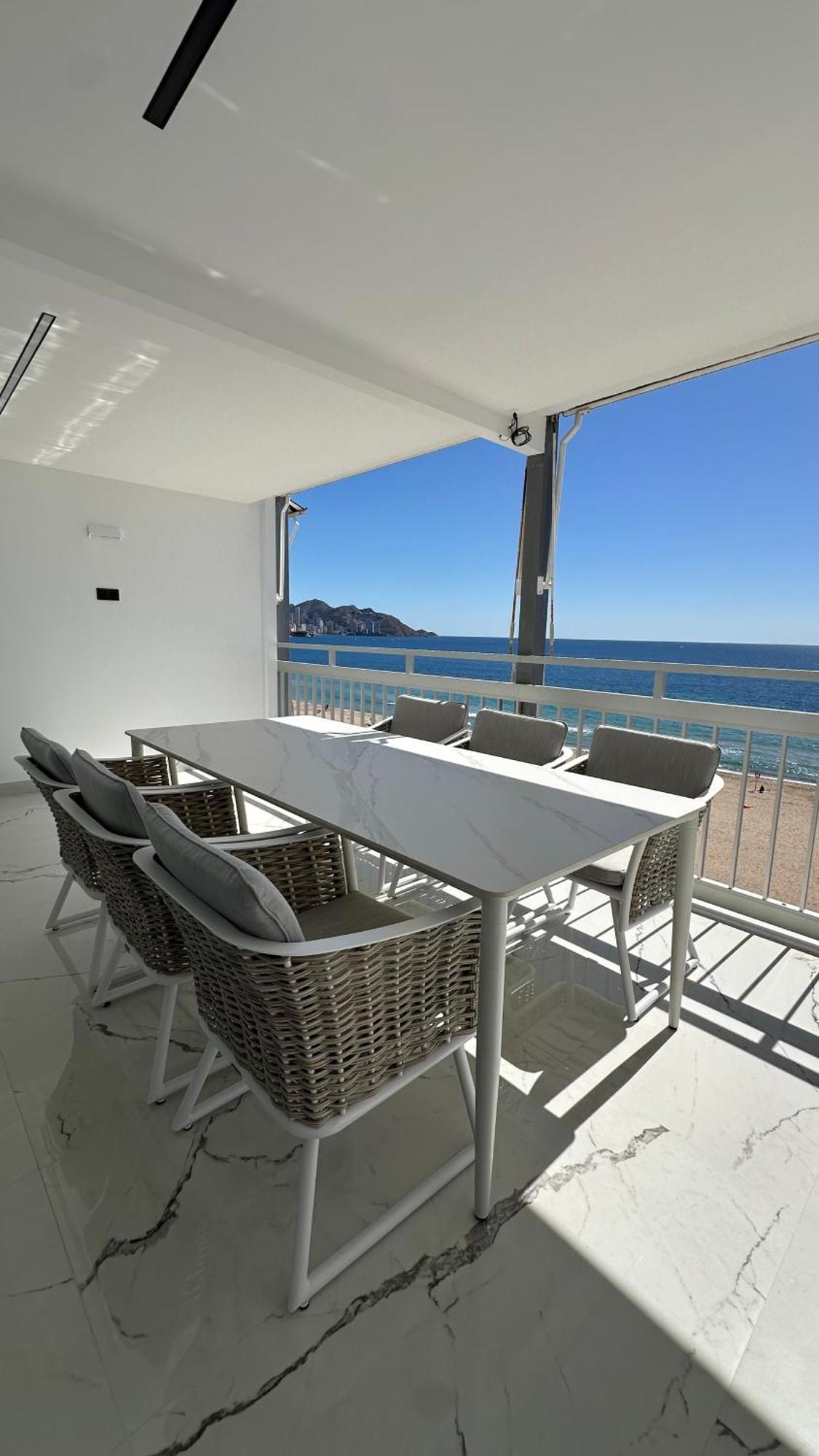 Esmeralda, Benidorm Beachfront Poniente, 1St Line Frontal Seaview, Ocean Terrace Extérieur photo